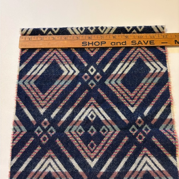 Navy Blue Geometric Pattern Scarf - Picture 4 of 5